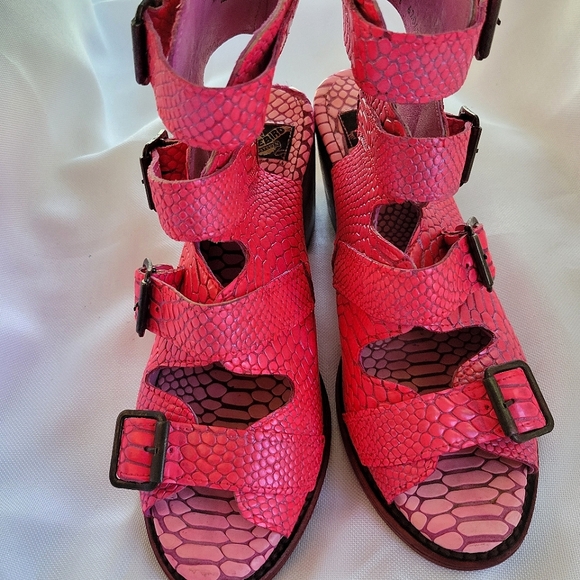 OOAK Freebird Quail, Handpainted HOT PINK Snake Heeled Leather Sandals, Woman 10 - Picture 7 of 17